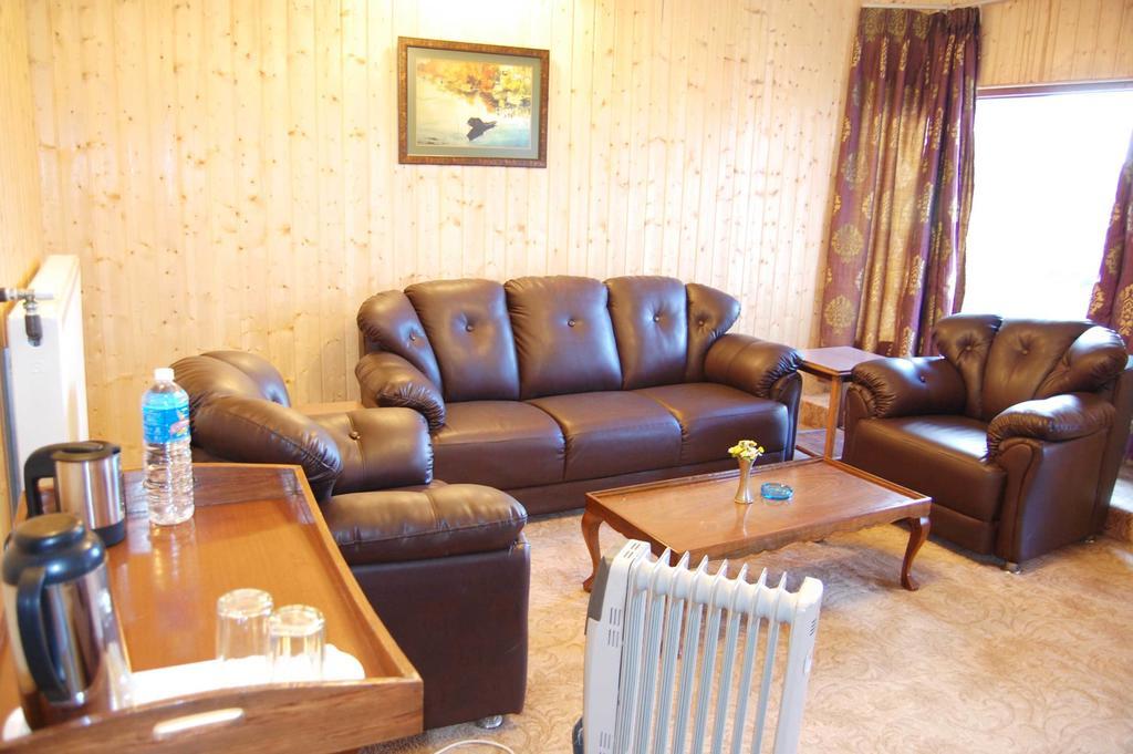 Nedous Hotel Gulmarg Habitación foto