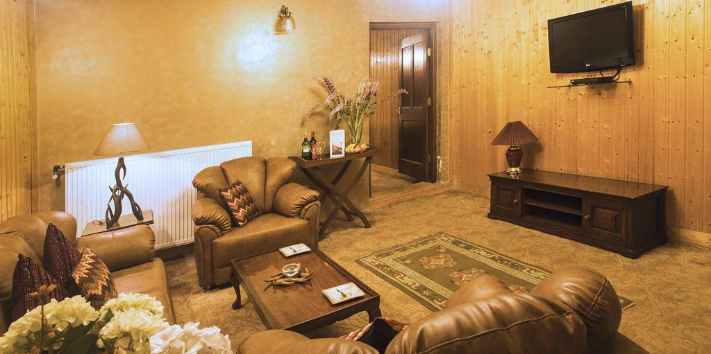 Nedous Hotel Gulmarg Habitación foto